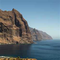 Ontdek de Majestueuze Kliffen van Los Gigantes op Tenerife